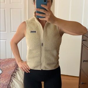 Women’s Patagonia Fleece Vest in Cream